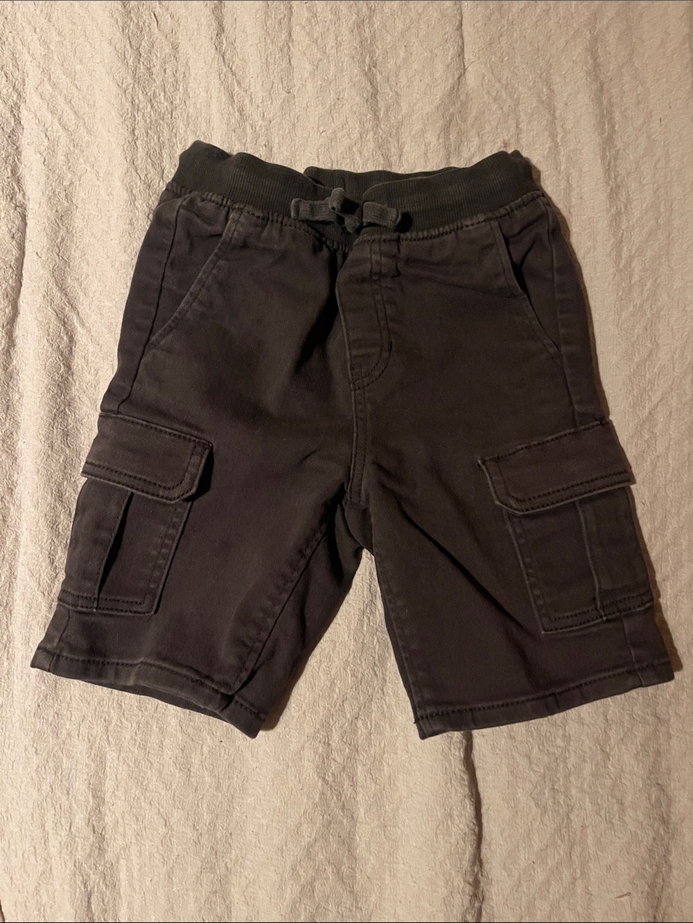 H&M Boys Sz 5/6 Charcoal Cargo Shorts with Drawstring Waist